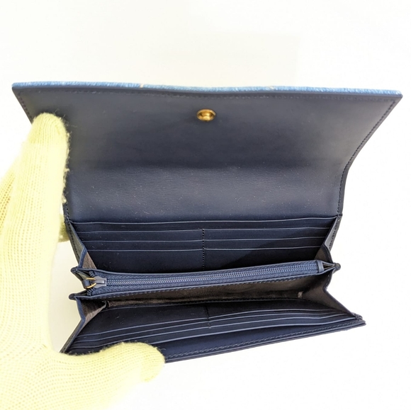 ✨️💎Rare Authentic Limited Edition Gucci marmont Denim Pearl GG Logo Long Wallet - Picture 9 of 15